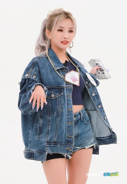 9 Ide OOTD Mix and Match Outfit ala Soyeon (G)I-DLE, Kasual dan Edgy!