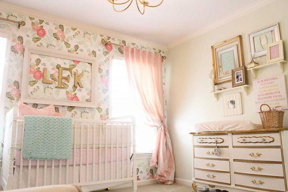 9 Inspirasi Desain Dekorasi Kamar Bayi yang Serba Pink dan Cute