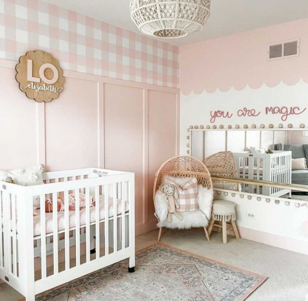 9 Inspirasi Desain Dekorasi Kamar Bayi yang Serba Pink dan Cute