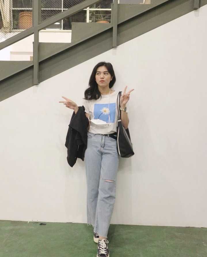 10 OOTD Ala Gaby JKT48, Inspirasi Outfit untuk Kuliah 