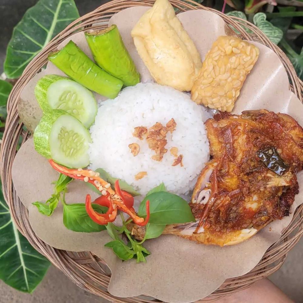 6 Makanan Kaki Lima Indonesia yang Mendunia, Ada Favoritmu?
