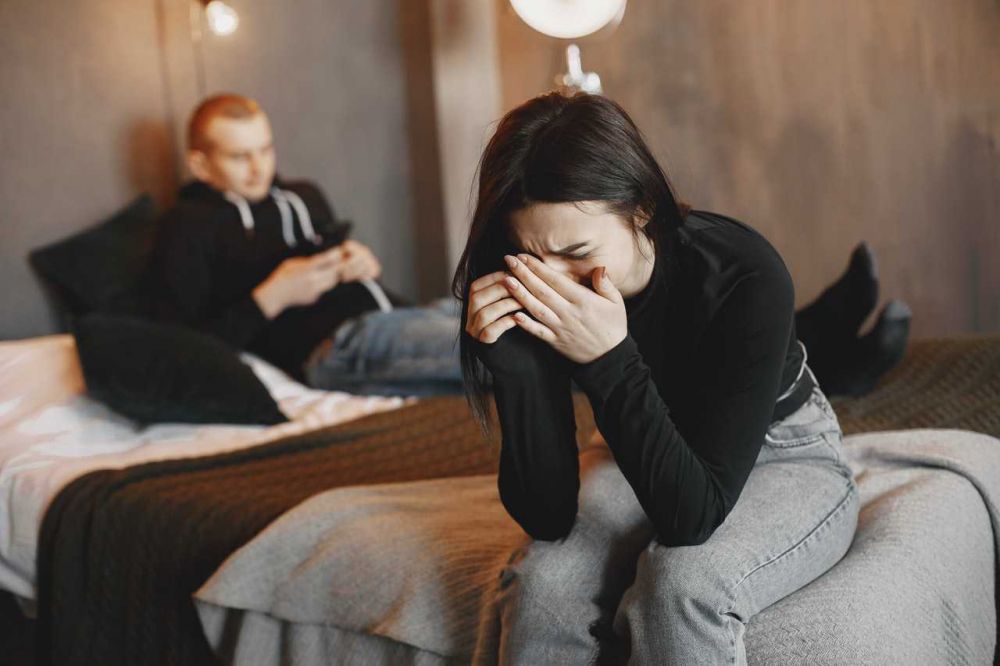 5 Tanda Pasanganmu Berpotensi Abusive, Kasar dan Temperamental
