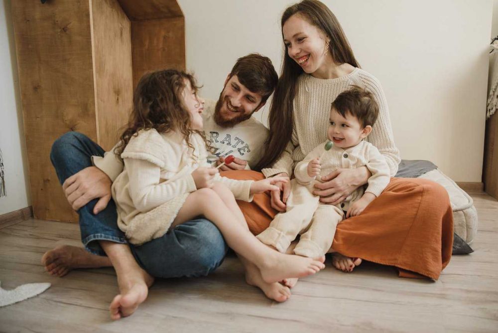 3 Alasan Orangtua Perlu Mengungkapkan Sayang dan Cintanya pada Anak