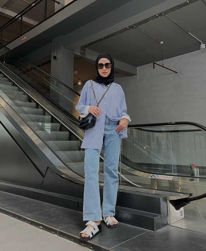 10 Inspirasi OOTD Hijab ke Mal ala Influencer Amelia Elle, Santai! 