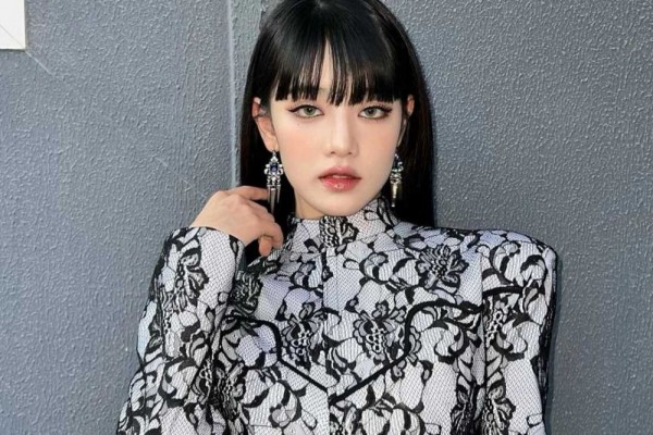 11 Idol KPop Gen 4 Ini Hadir di Program Lee Mujin Service, Unjuk Bakat