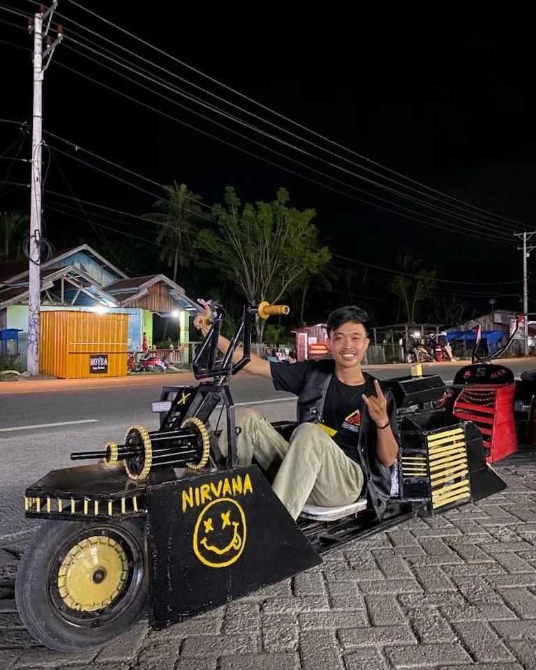 9 Potret Modifikasi Unik Motor Vespa, Cuma Ada di Indonesia