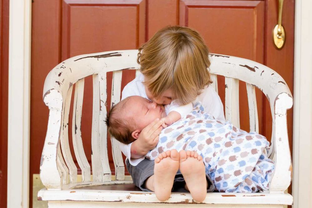 14 Perlengkapan Bayi Baru Lahir yang Wajib Calon Ibu Siapkan