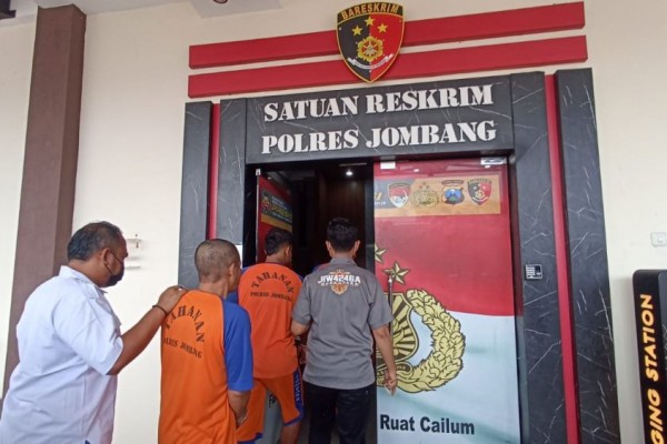 Cabuli Anak Tiri, Seorang Jurnalis di Jombang Ditahan