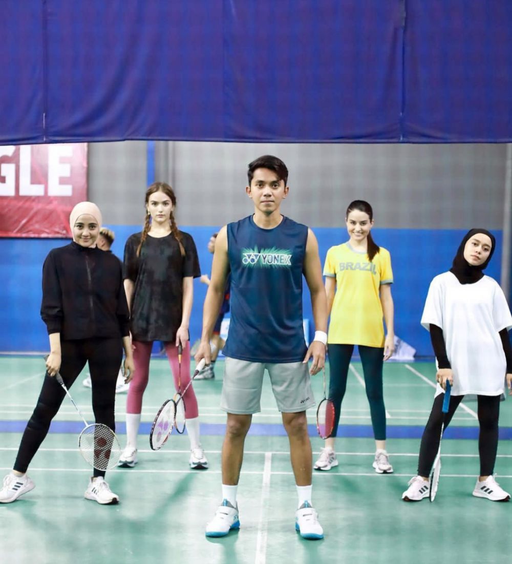 10 Potret Lesti Kejora Main Bulu Tangkis, Seru-seruan Bareng Sahabat!