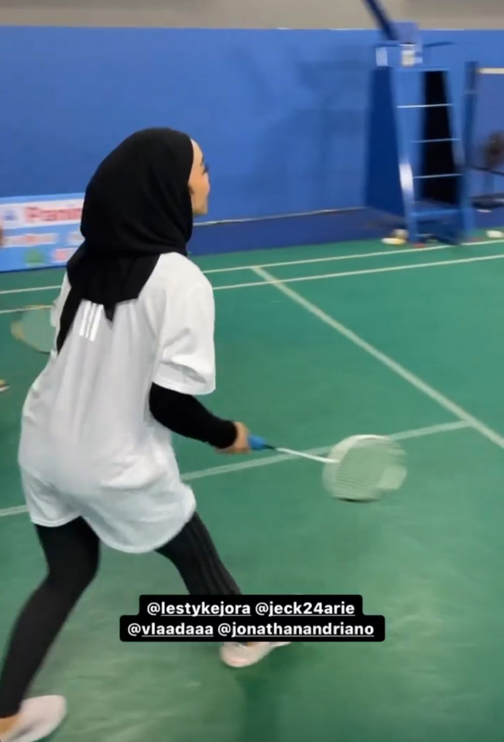 10 Potret Lesti Kejora Main Bulu Tangkis, Seru-seruan Bareng Sahabat!