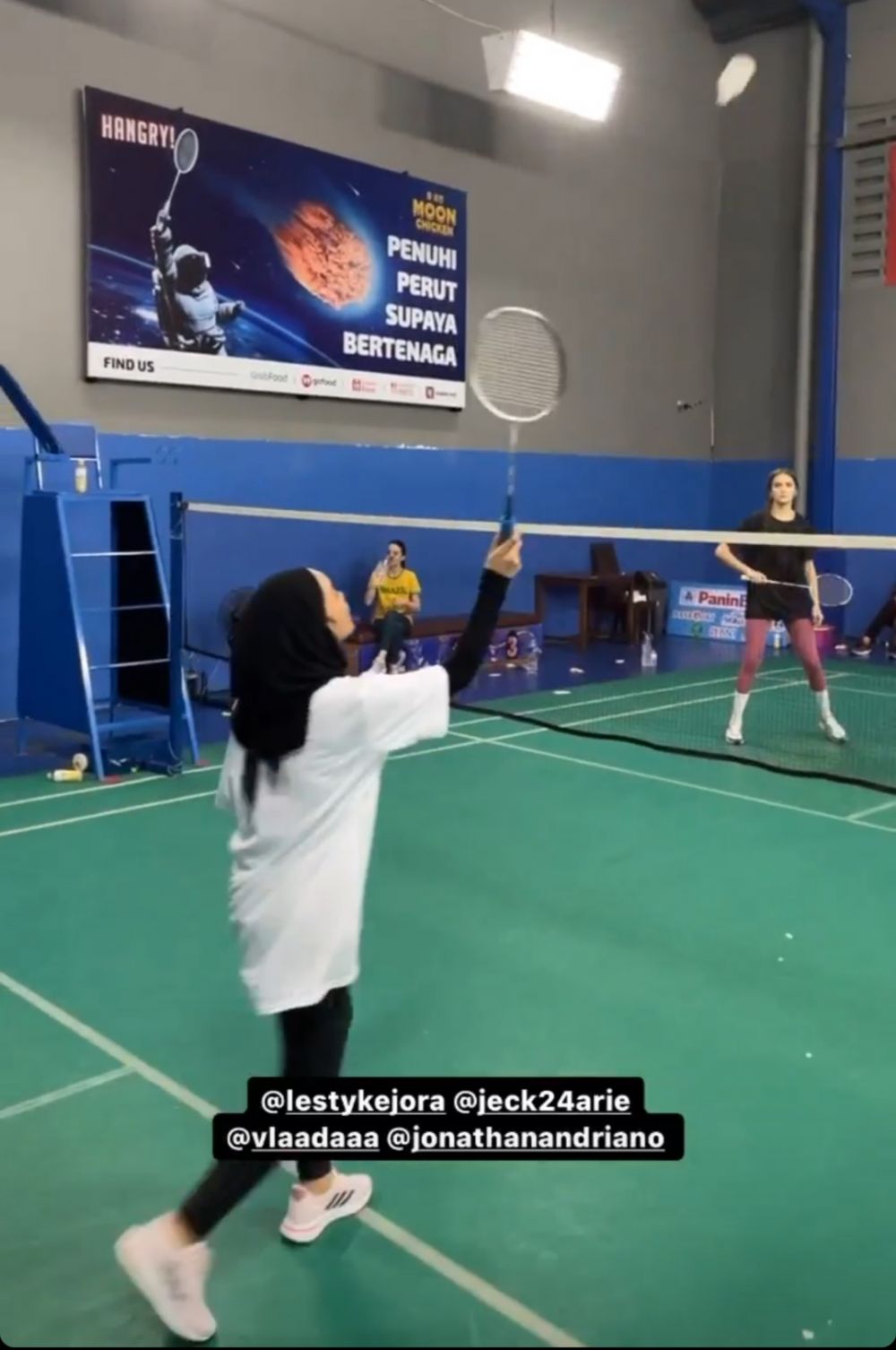 10 Potret Lesti Kejora Main Bulu Tangkis, Seru-seruan Bareng Sahabat!
