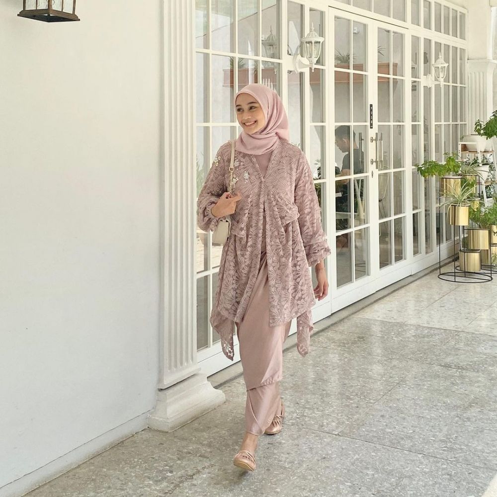 10 Inspirasi Outfit Hijab Untuk Kondangan