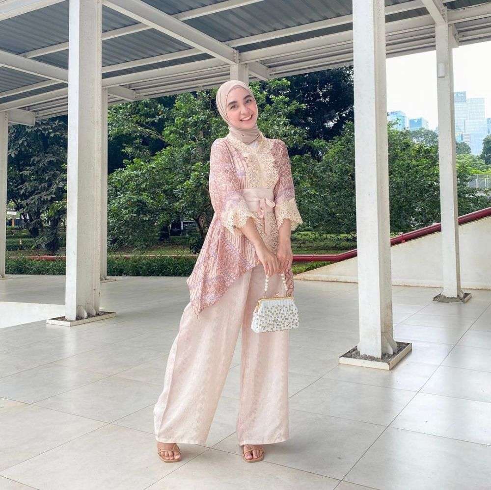 10 Inspirasi Outfit Hijab Untuk Kondangan