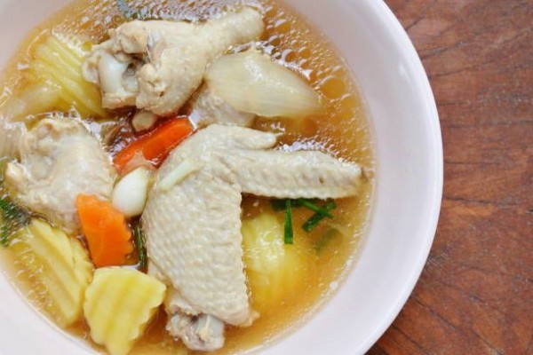 5 Bahan Pengganti Kaldu Ayam, Bikin Sup Jadi Lebih Sedap