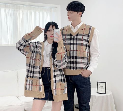 22 Inspirasi Korean Fashion Couple, Stylish dan Trendi Abis