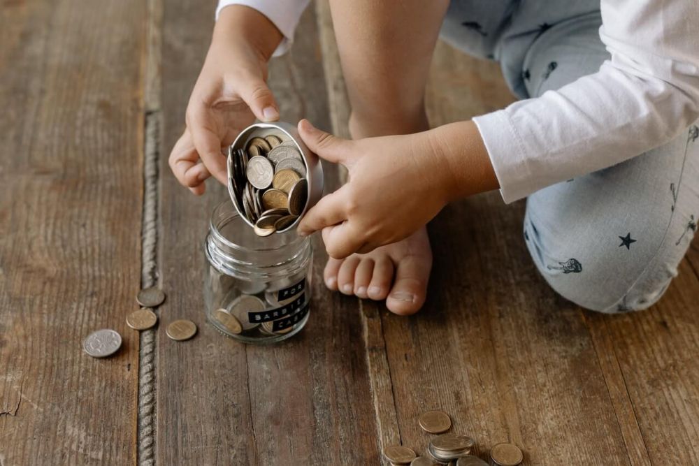 5 Tips Meningkatkan Literasi Keuangan pada Anak, Ajarkan Sejak Dini!