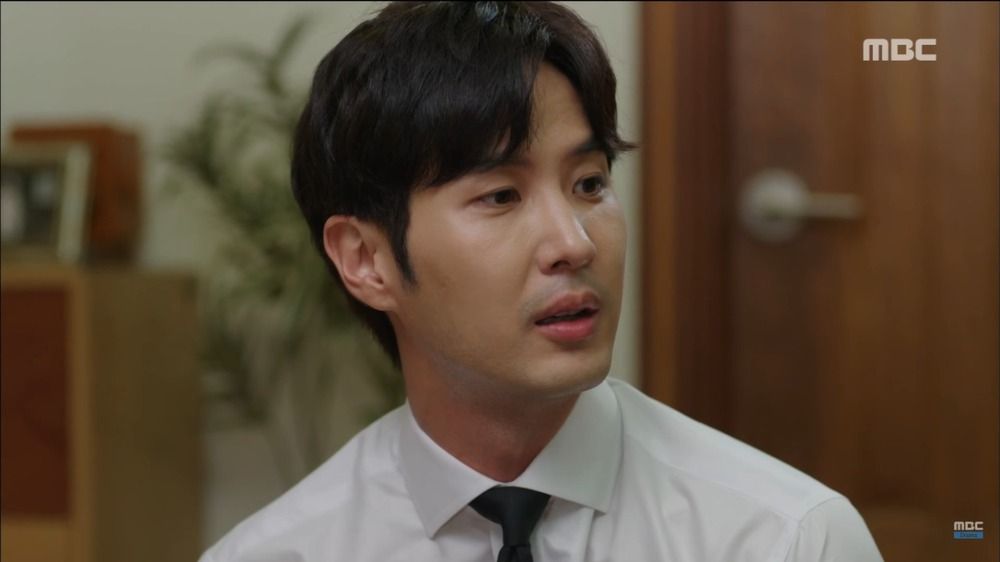Karakter Drama Korea yang Bersahabat dengan Tokoh Terkenal