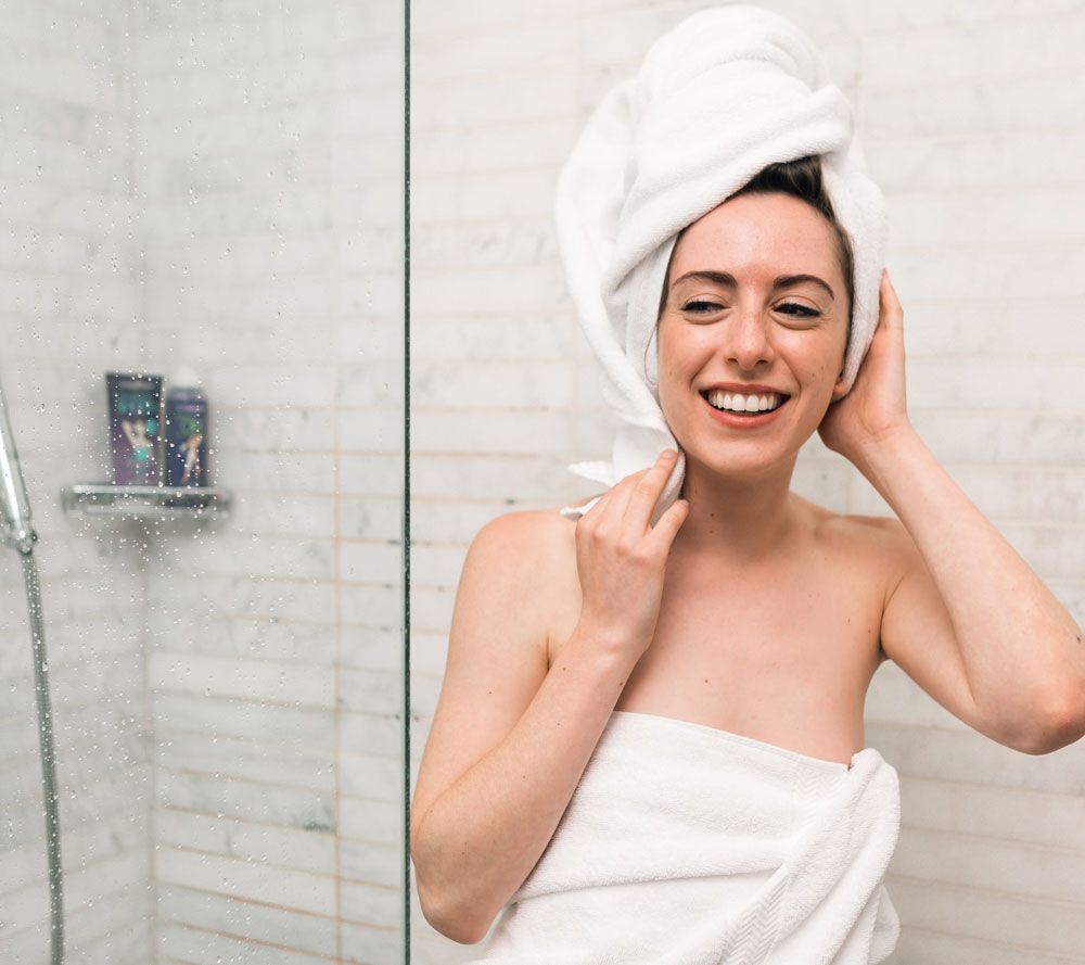 4 Cara Masturbasi Perempuan, Shower Bisa Berguna Juga Lho
