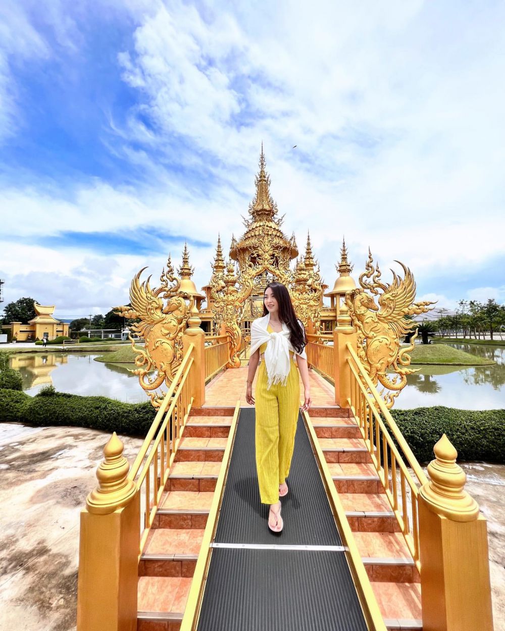 9 Potret Menawan Natasha Wilona saat Liburan di Thailand
