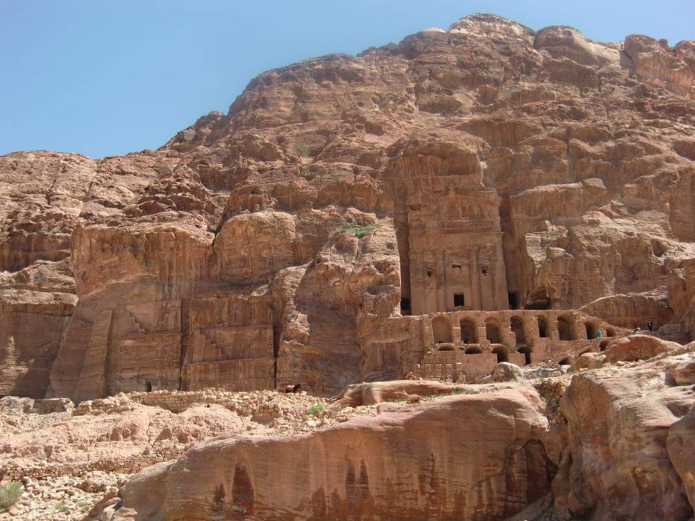 10 Fakta Petra, Peninggalan Paling Bersejarah Di Yordania