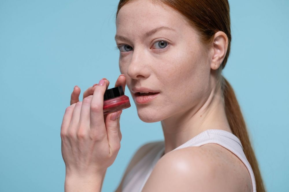6 Tips Makeup untuk Pemilik Hooded Eyes, Tingkatkan Percaya Diri