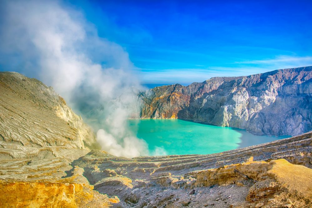 Aktivitas Vulkanik Gunung Ijen Meningkat, BPBD Sebut Masih Aman