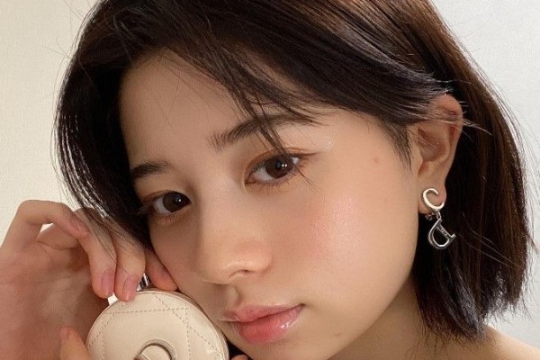 10 Pesona Hiyori Sakurada, Artis Jepang sedang Naik Daun!