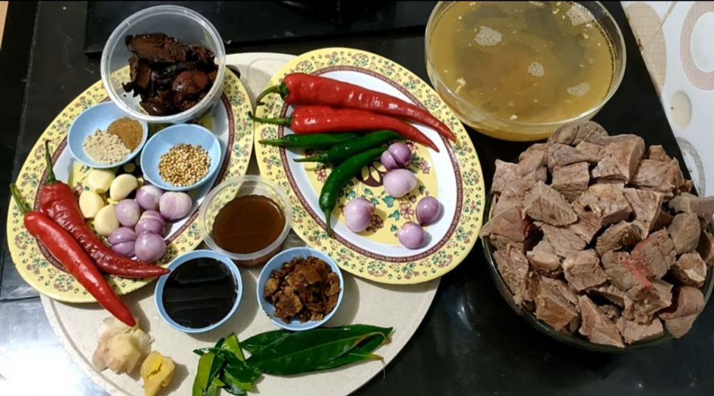 Resep Pindang Daging Sapi Kluwek, Makanan Enak Khas Kudus