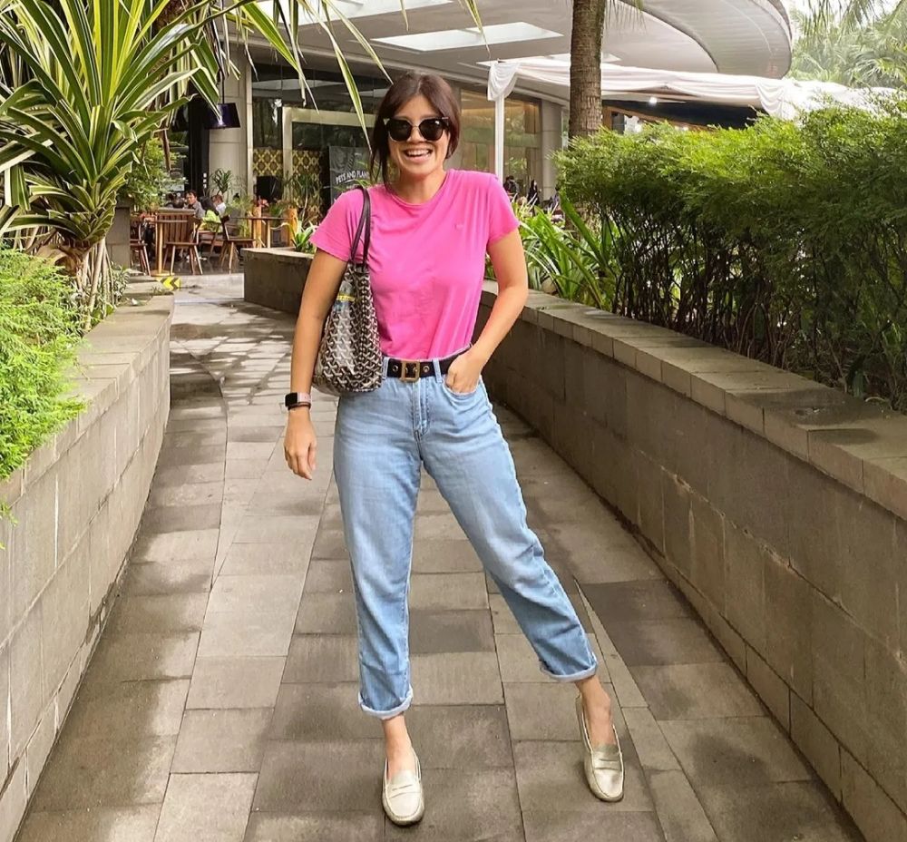 9 Inspirasi Lazy Outfit Style Ala Agatha Suci Effortless