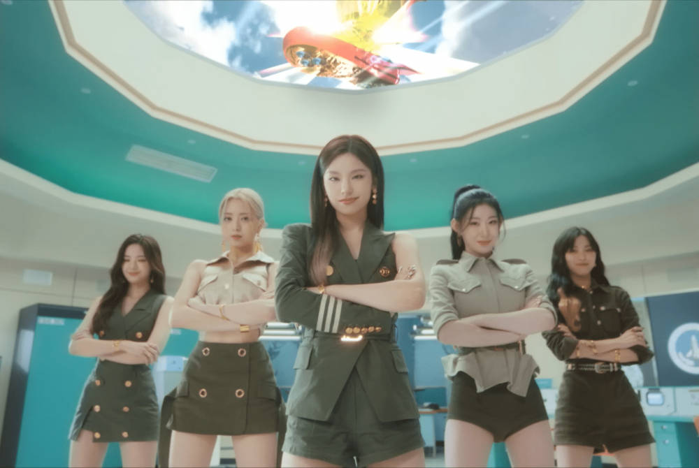 Ini Dia Potret Member ITZY Dalam MV Terbarunya