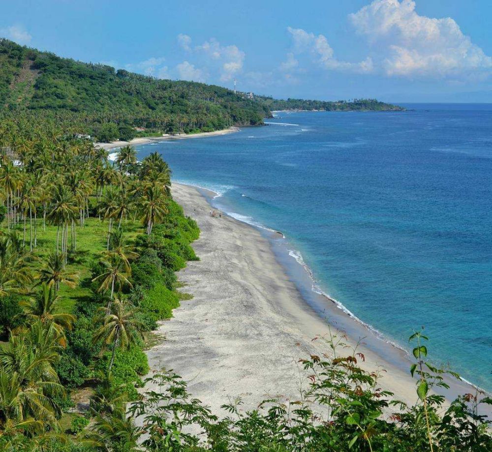 10 Pantai Paling Populer di Pulau Lombok yang Wajib Dikunjungi 
