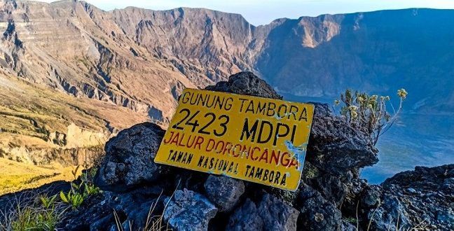 Fakta Menarik tentang Gunung Tambora yang Pernah Guncangkan Dunia 