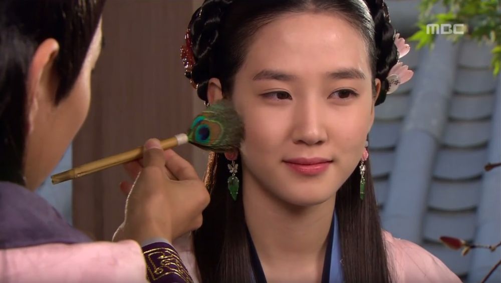 5 Drama Kerajaan yang Pernah Diperankan oleh Park Eun Bin