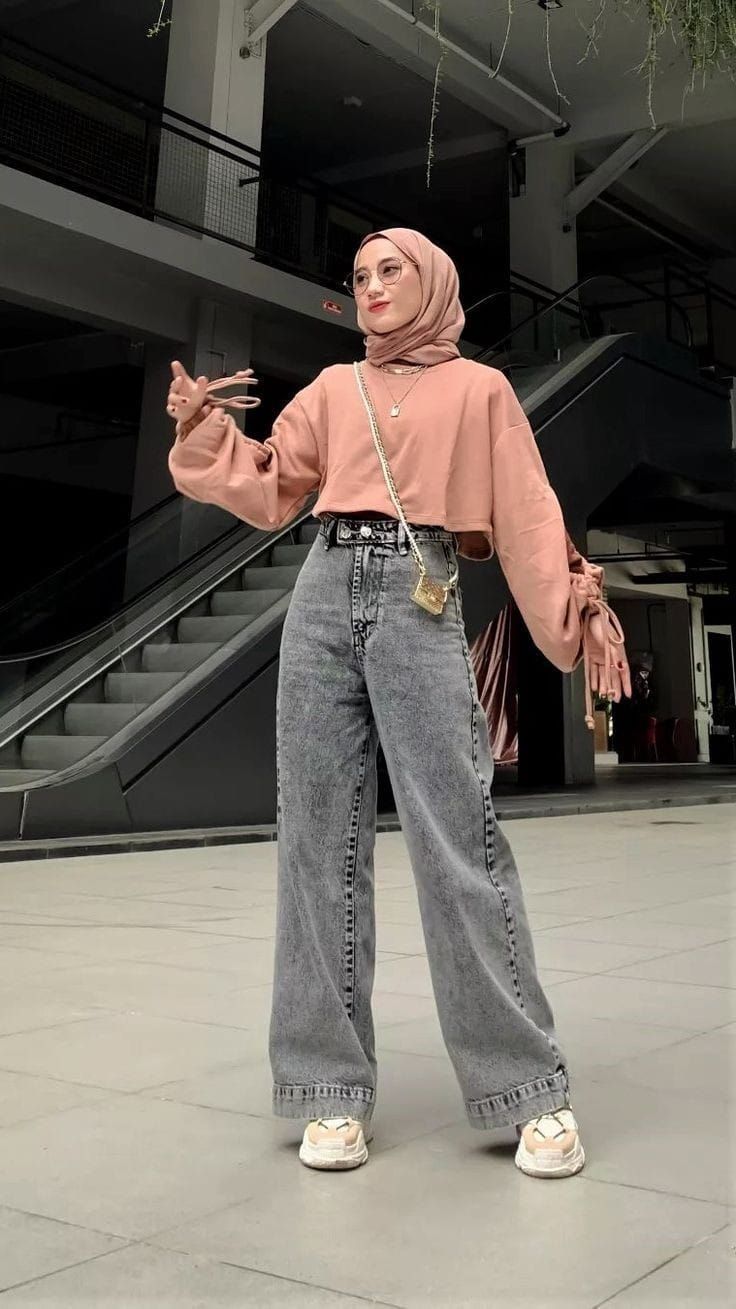 7 Inspirasi Outfit Hijab ala Cewek Kue, Fresh dan Chic!