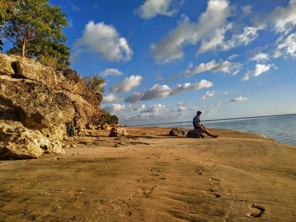 10 Potret Pantai Sunari, Surga bagi Pecinta Senja di Selayar-Sulsel