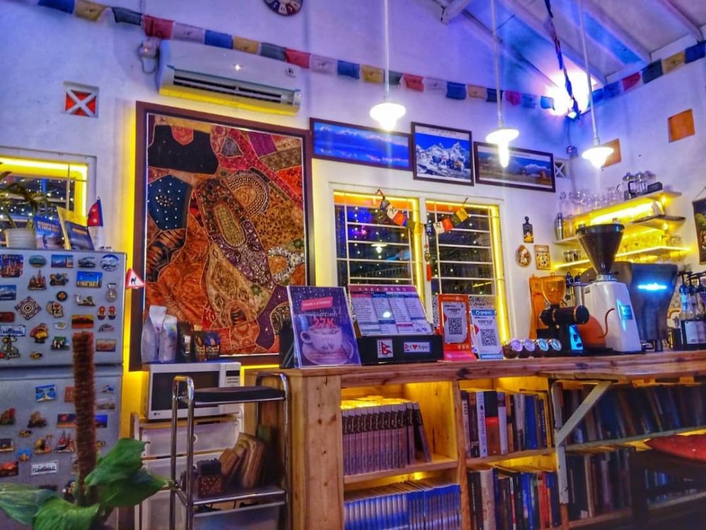 5 Book Cafe di Jogja, Baca Buku Favorit Ditemani Kopi