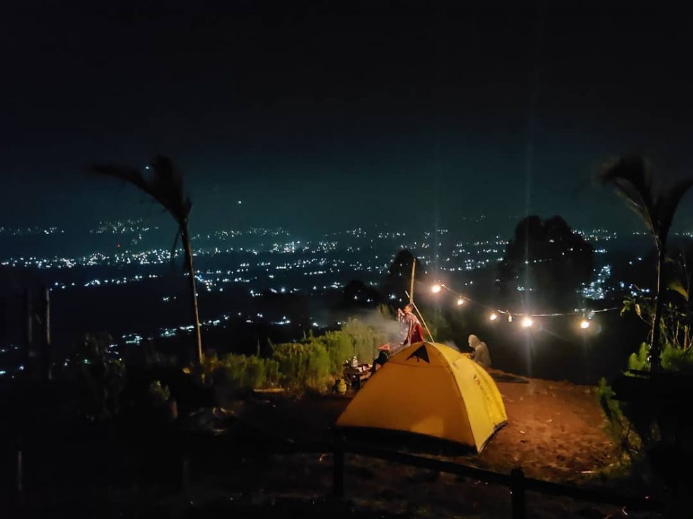 5 Alasan Harus Camping di Bukit Nirwana Malang