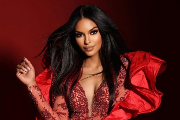 9 Potret Ashley Ann Carino Miss Universe Puerto Riko 2022, Gorgeous!