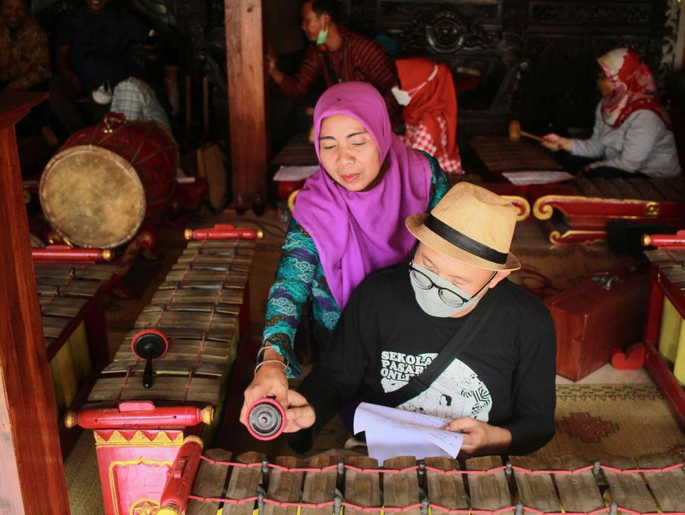 7 Aktivitas Seru Desa Wisata Tepus, dari Batik hingga Main Pantai  