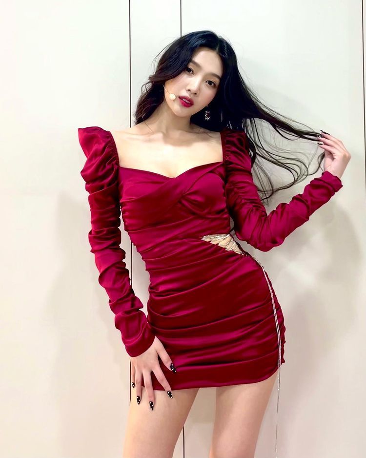 9 Mix and Match Dress ala Joy Red Velvet, Outfit Stuning Abis!