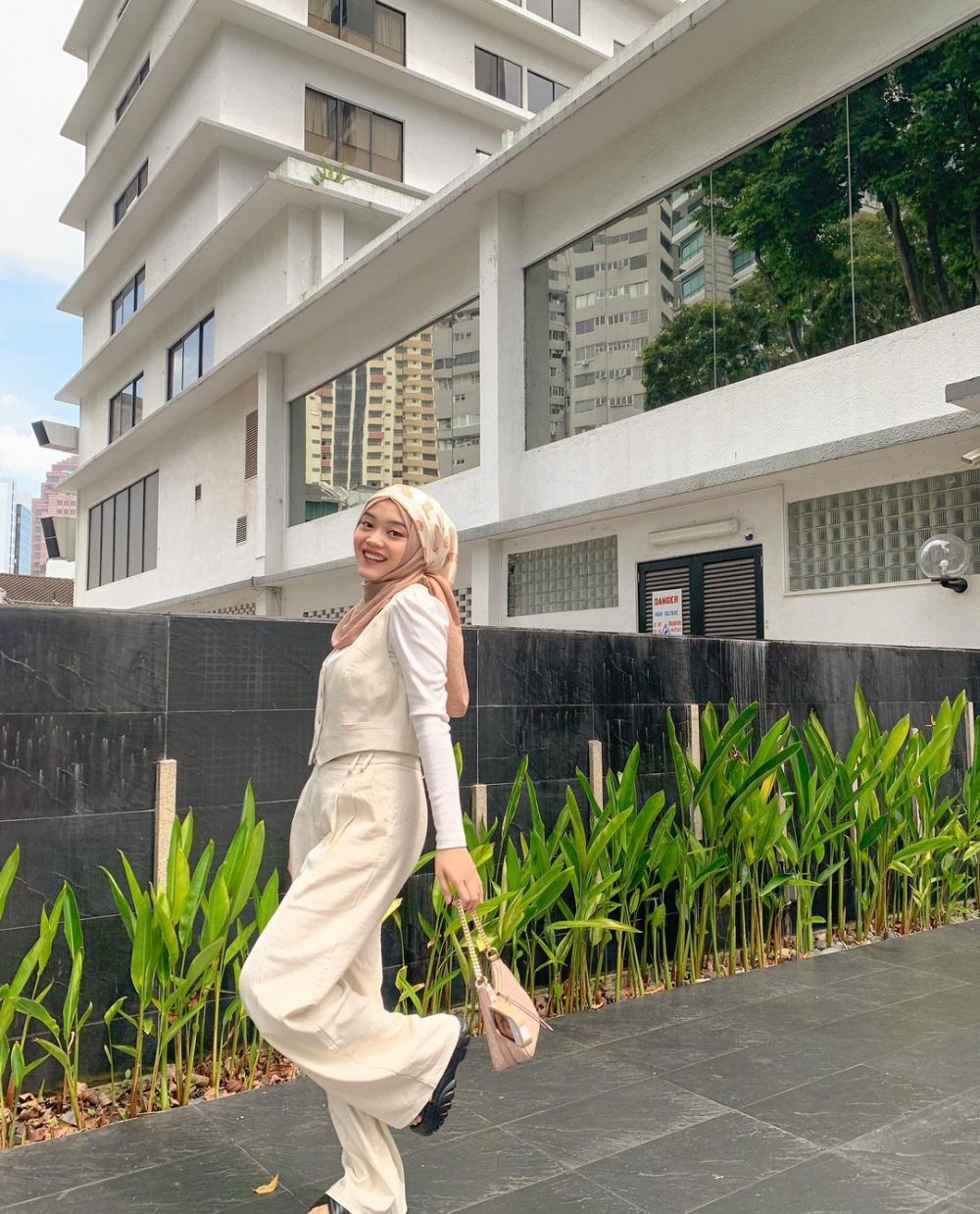 Sering Dihujat Netizen, 10 Quotes Bijak Putri Delina Tentang Kehidupan