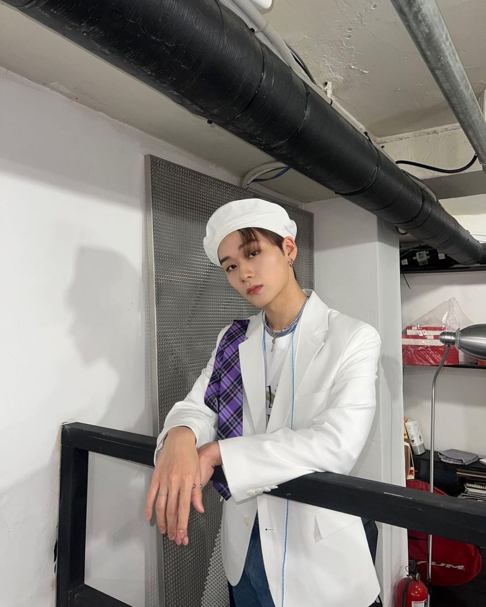 10 Idol KPop WNA yang Menempati Posisi Visual di Grupnya