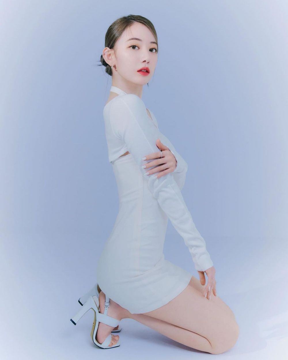 10 Idol KPop WNA yang Menempati Posisi Visual di Grupnya