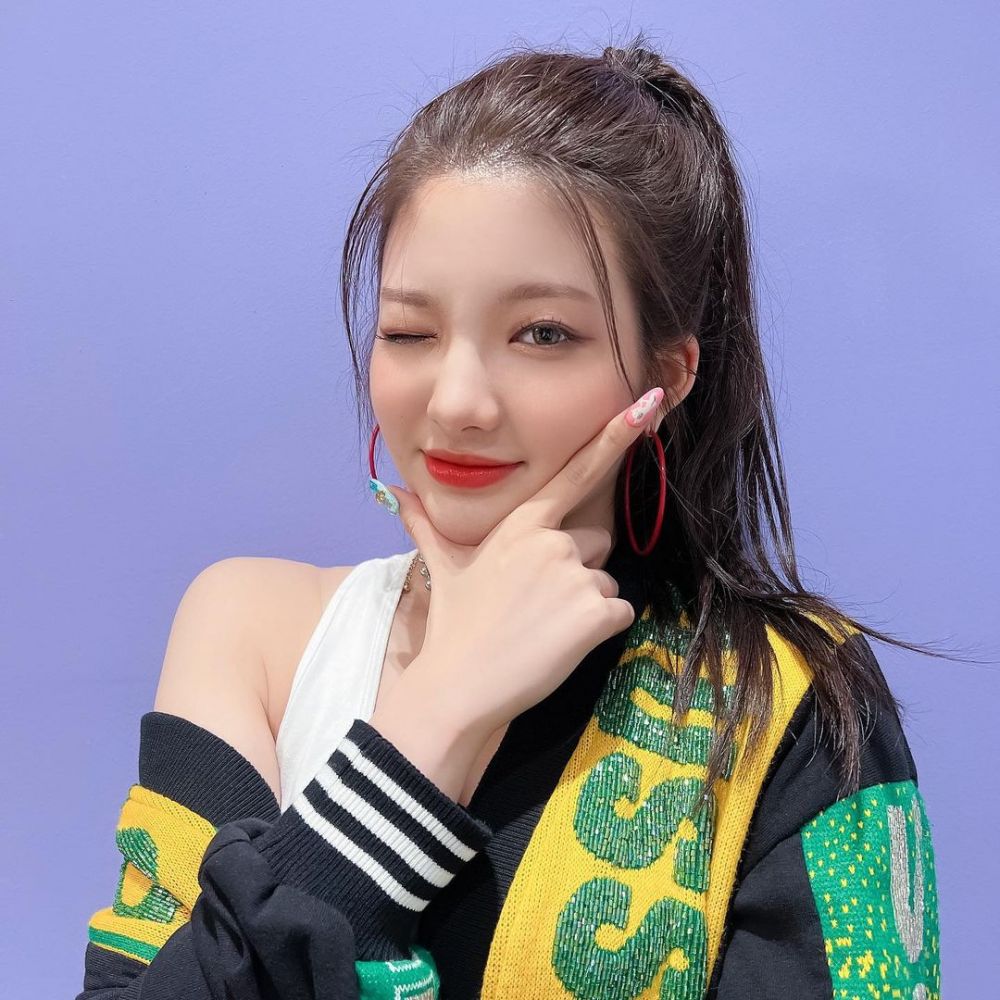 10 Idol KPop WNA yang Menempati Posisi Visual di Grupnya