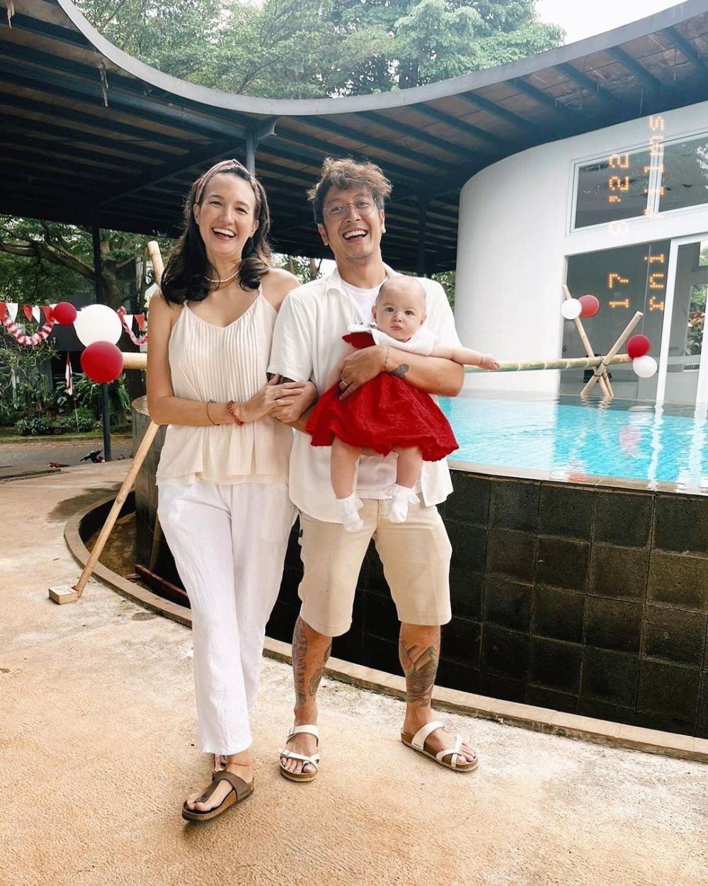 potret balita artis kenakan kostum merah-putih (instagram.com/nadinelist)