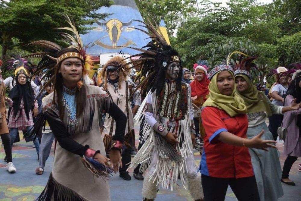 Kampung Indian, Wisata Unik dan Seru di Kediri