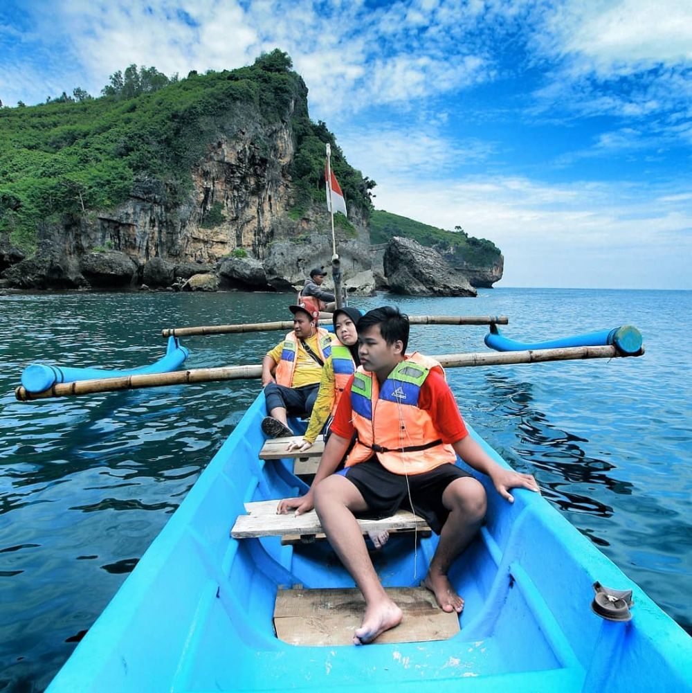 Pantai Gesing Gunungkidul: Rute, Lokasi, dan Tips Liburan