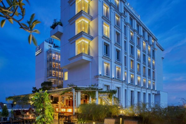 10 Hotel Berbintang di Dekat Stasiun Lempuyangan, Strategis!
