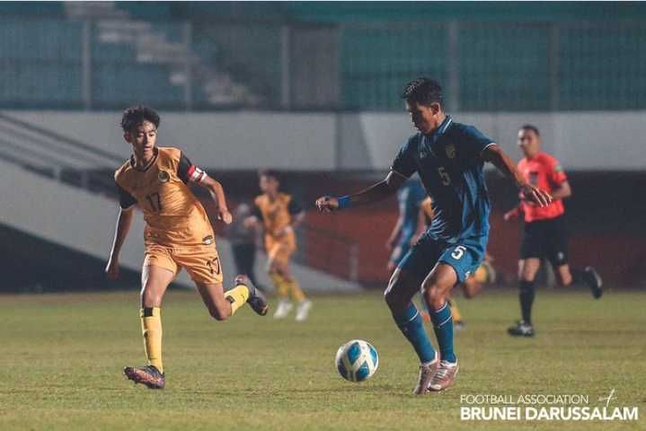 10 Pesona Pangeran Abdul Muntaqim, Ikut Timnas Brunei di AFF U-16 2022