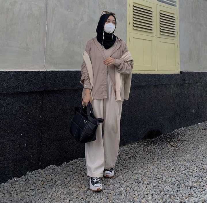 10 Ide OOTD Kulot Ala Selebgram Izzahi, Simpel dan Gak Bikin Bosan